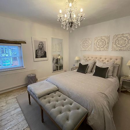 Entire Georgian Luxury Home - 3 Storey- High St Henley-In-Arden -Two Bedrooms-Sleeps 4 Luaran gambar