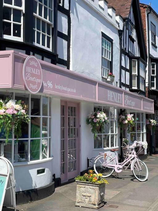 Entire Georgian Luxury Home - 3 Storey- High St Henley-In-Arden -Two Bedrooms-Sleeps 4 Luaran gambar