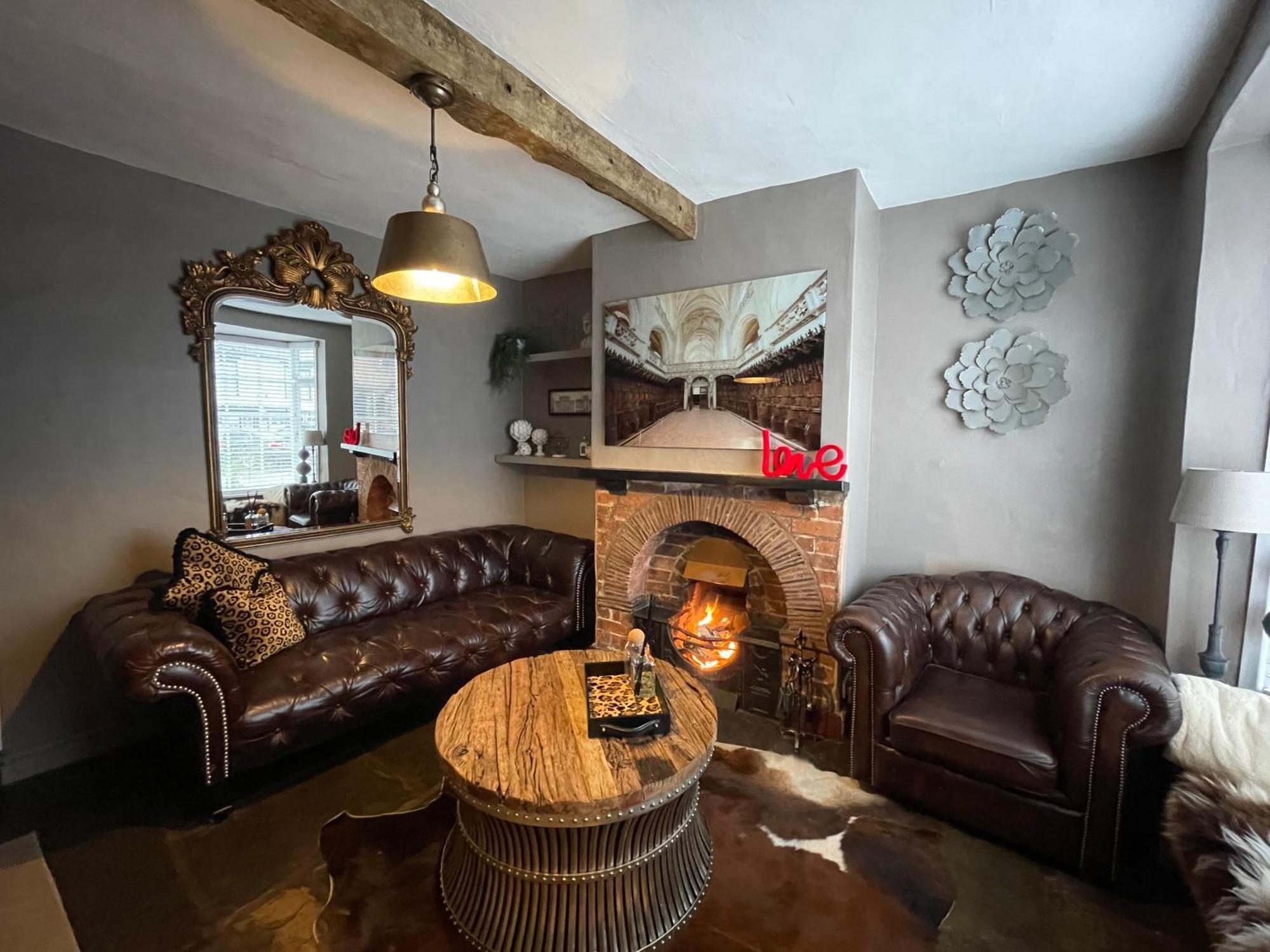 Entire Georgian Luxury Home - 3 Storey- High St Henley-In-Arden -Two Bedrooms-Sleeps 4 Luaran gambar