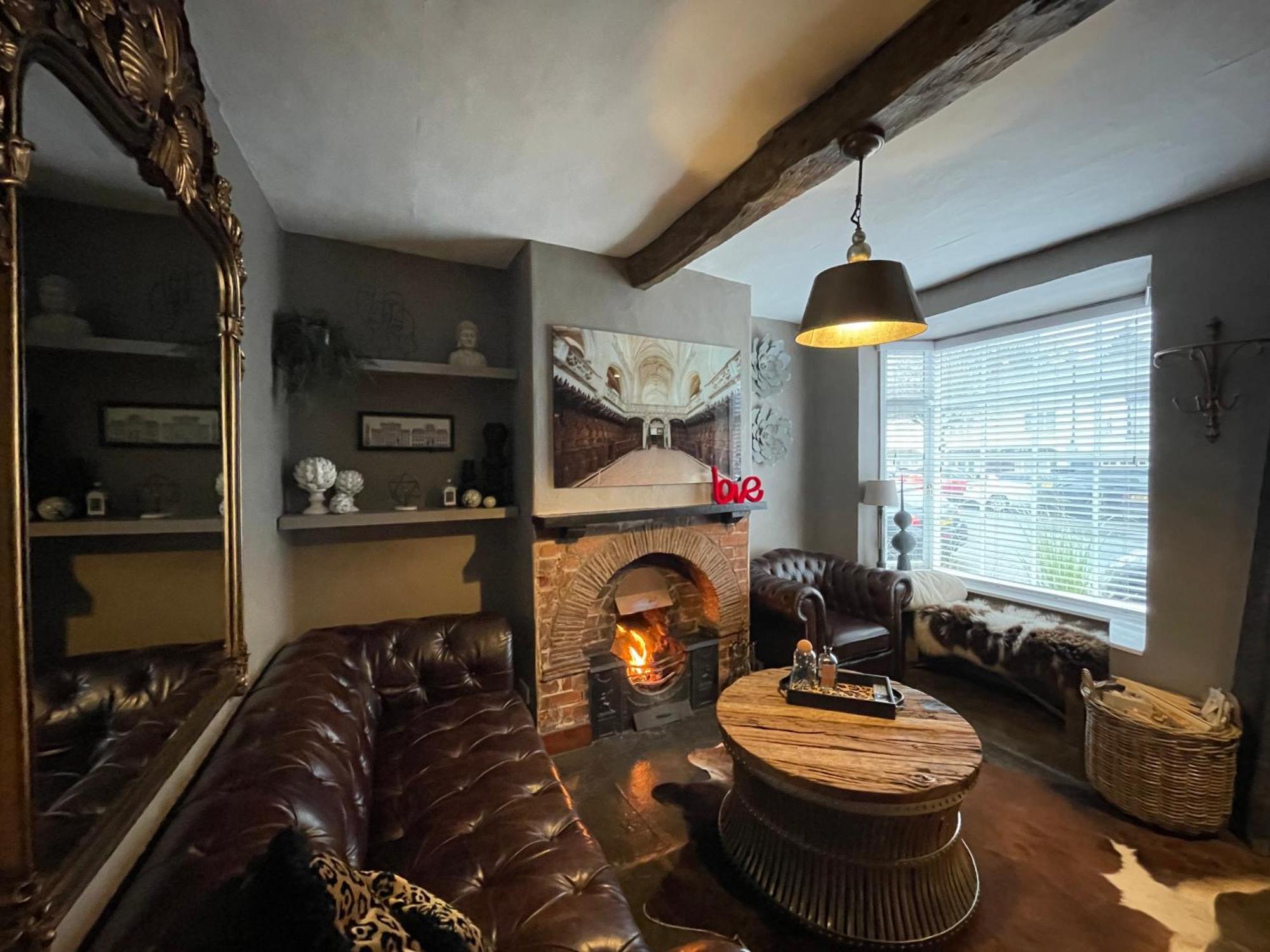 Entire Georgian Luxury Home - 3 Storey- High St Henley-In-Arden -Two Bedrooms-Sleeps 4 Luaran gambar