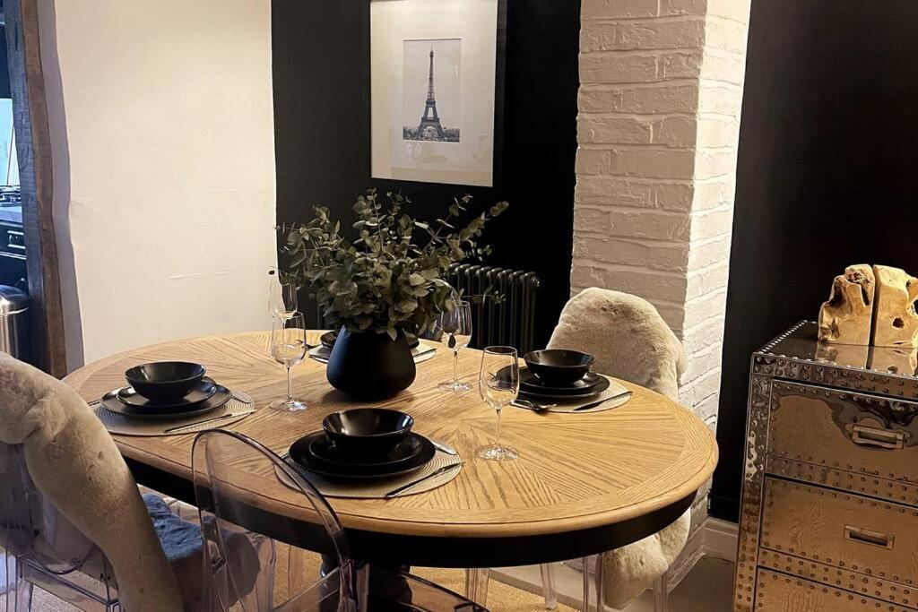 Entire Georgian Luxury Home - 3 Storey- High St Henley-In-Arden -Two Bedrooms-Sleeps 4 Luaran gambar