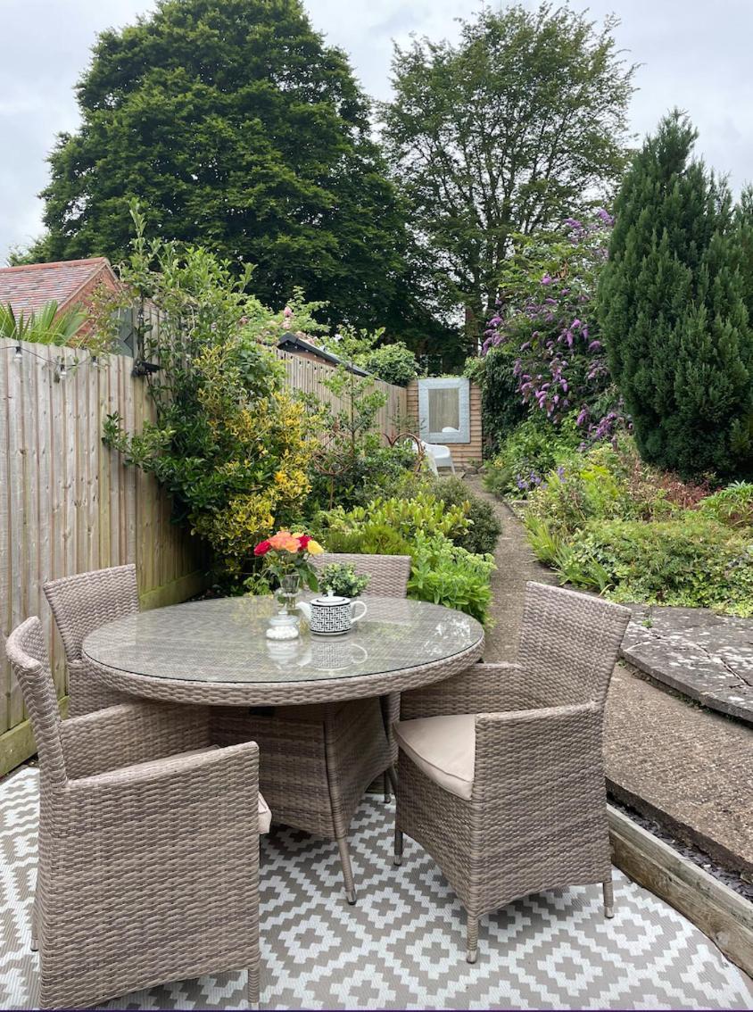 Entire Georgian Luxury Home - 3 Storey- High St Henley-In-Arden -Two Bedrooms-Sleeps 4 Luaran gambar